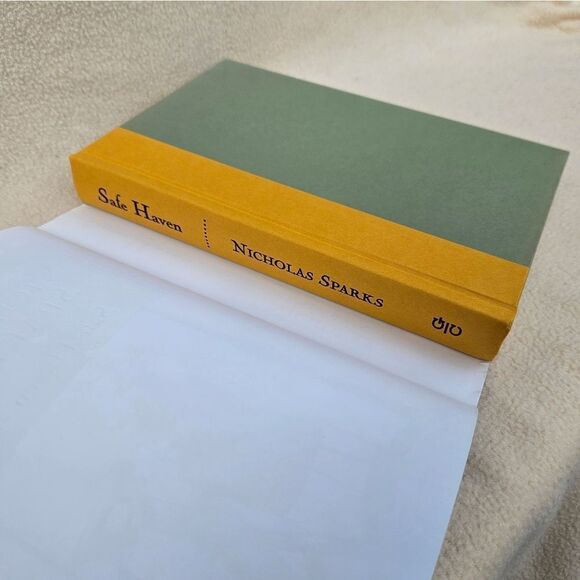 Nicholas Sparks Safe Haven Hardback Book - Picture 11 of 14